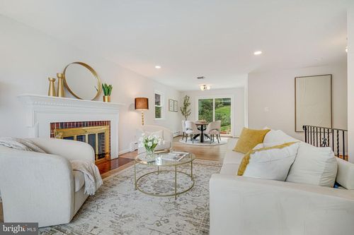 2566 Military Rd, ARLINGTON, VA, 22207-5139 | Card Image