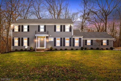 22 Stockade Rd, Warren, NJ, 07059-5543 | Card Image