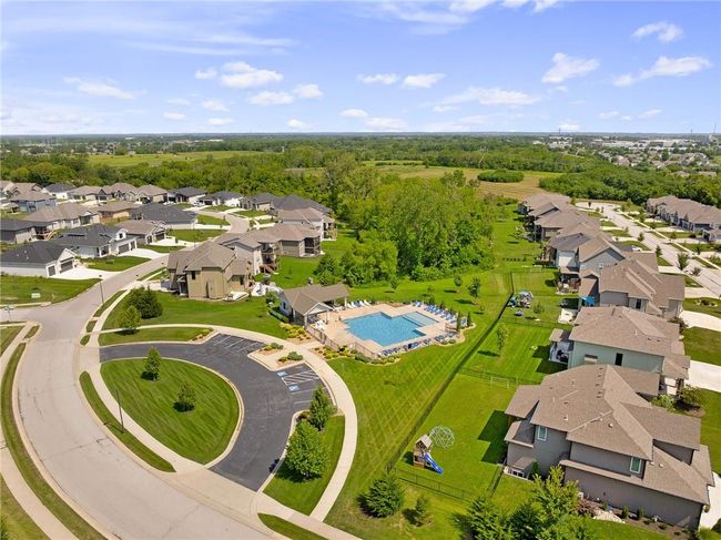 9346 Gander St, House other with 4 bedrooms, 3 bathrooms and null parking in Lenexa KS | Image 50