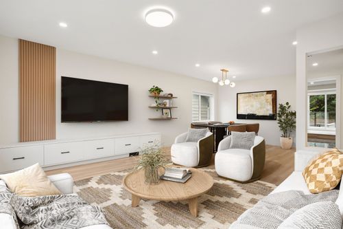 15962 N Bluff Rd, White Rock, BC, V4B3G8 | Card Image