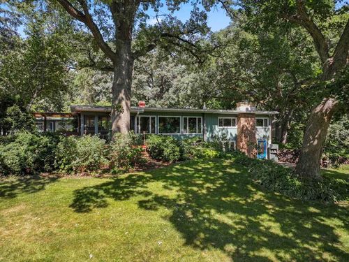 7N949 Stevens Rd, St Charles, IL, 60175-5416 | Card Image