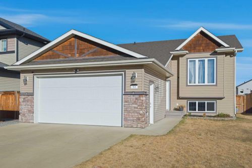 53 Adina Close, Blackfalds, AB, T4M0J4 | Card Image
