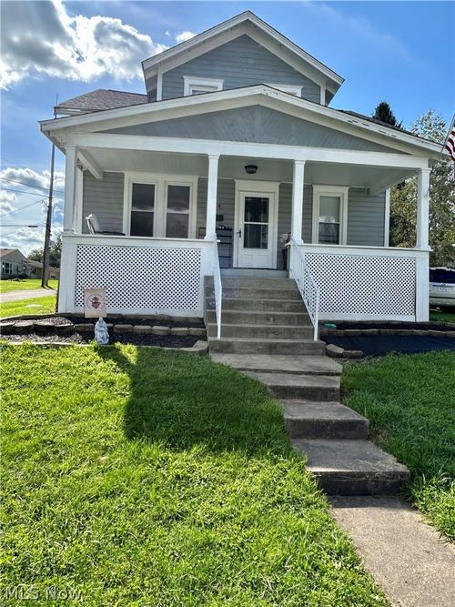134 N Market St, Saint Clairsville, OH, 43950-1246 | Card Image