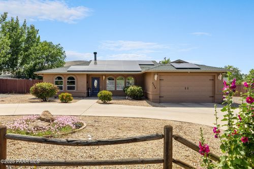3324 N Meadowlark Dr, Prescott Valley, AZ, 86314-2441 | Card Image