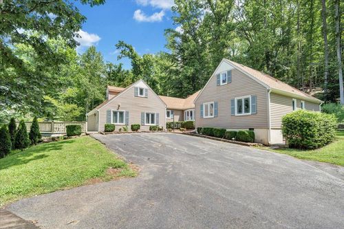 6796 Charlemont Rd, Goode, VA, 24556-2516 | Card Image