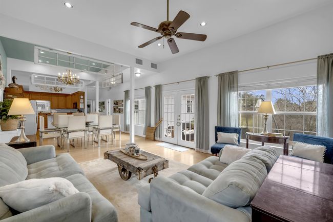 7036 River Oaks Dr, House other with 5 bedrooms, 4 bathrooms and null parking in Kingsland TX | Image 7