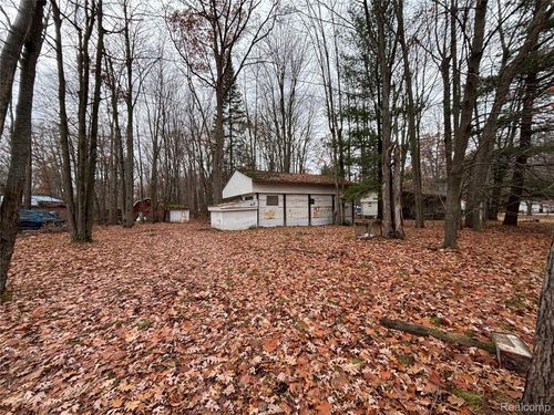 107 Highland Dr, Roscommon, MI, 48653-8779 | Card Image