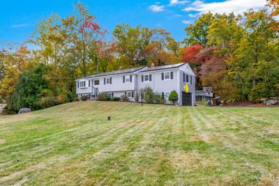 33 Windsor Road, House other with 5 bedrooms, 3 bathrooms and null parking in Shelton CT | Image 1