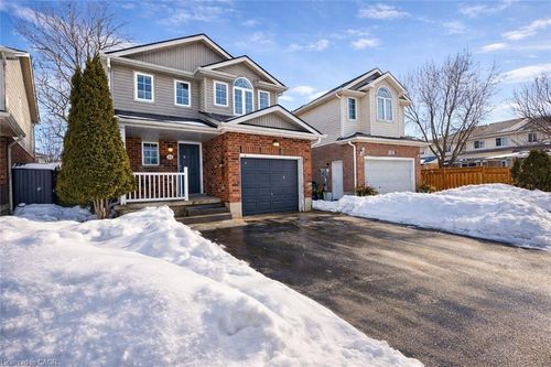 11 Lemonbalm St, Kitchener, ON, N2E3V9 | Card Image