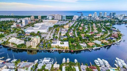 106-815 Middle River Dr, Fort Lauderdale, FL, 33304-3554 | Card Image