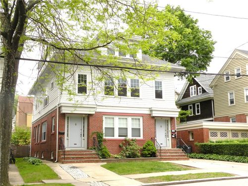3-387 Lloyd Ave, Providence, RI, 02906-4247 | Card Image