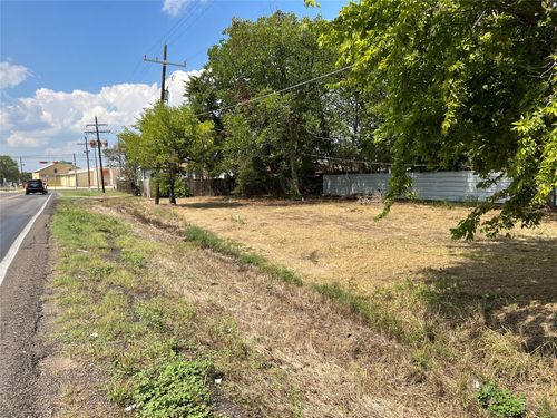 606 W Mcalpine St, Navasota, TX, 77868-3590 | Card Image