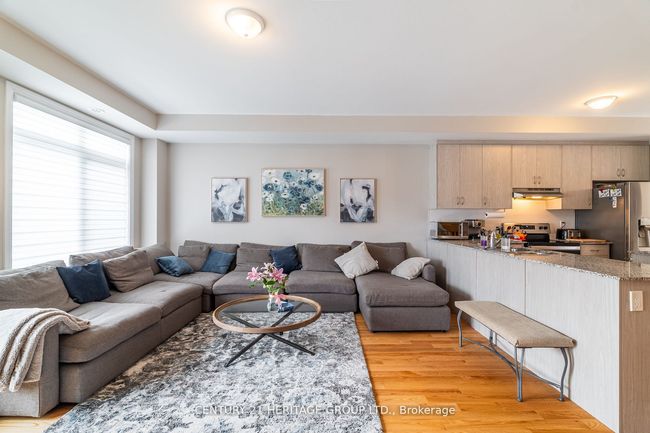18 Moneypenny Pl, House attached with 4 bedrooms, 3 bathrooms and 1 parking in Vaughan ON | Image 8