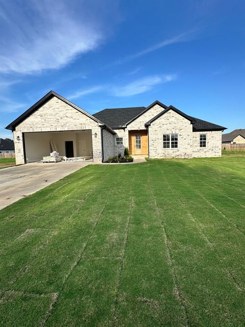 1401 S 31st St, Paragould, AR, 72450 | Card Image