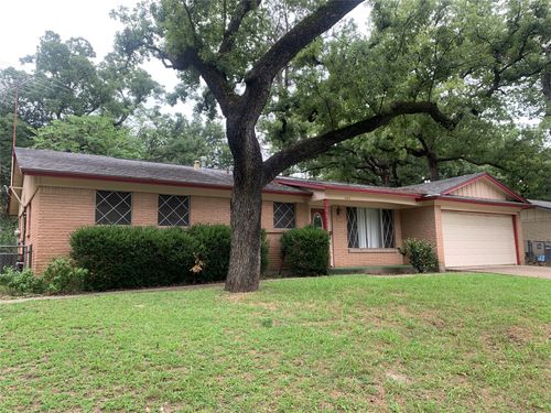 132 Skylark Dr, Azle, TX, 76020-3635 | Card Image