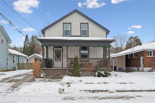 17 Ball St, Paris, ON, N3L1W8 | Card Image