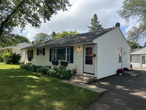 3975 Homewood Ave, White Bear Tp, MN, 55110-4508 | Card Image