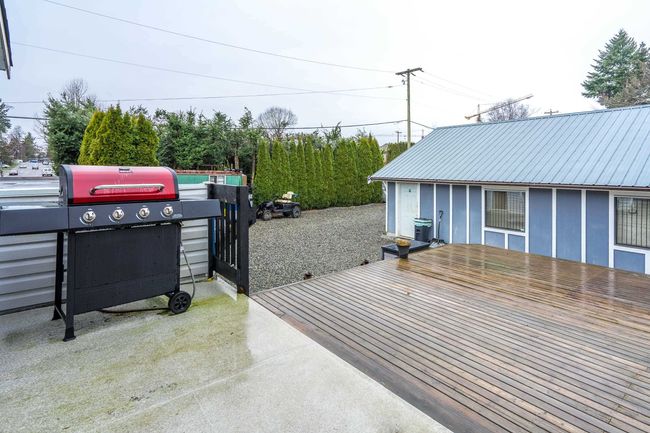 27337 29 A Avenue, House other with 7 bedrooms, 1 bathrooms and 6 parking in Langley BC | Image 9