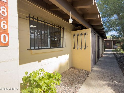 2860 N Beverly Ave, Tucson, AZ, 85712-1302 | Card Image