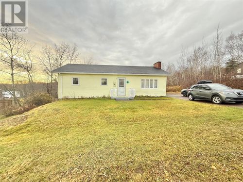 6 Newtown Rd, Bishops Falls, NL, A0H1C0 | Card Image