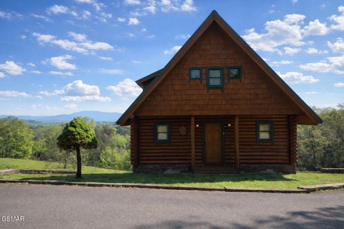 1636 Jed Trl, Sevierville, TN, 37862-6929 | Card Image
