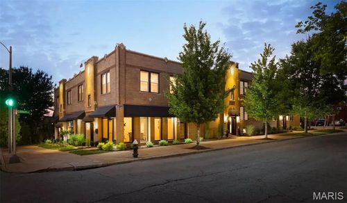 6201 Arsenal Street, St Louis, MO, 63139 | Card Image