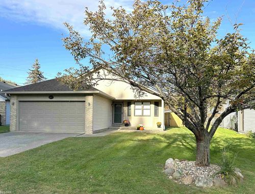 50820 Brady Street, New Baltimore, MI, 48047 | Card Image