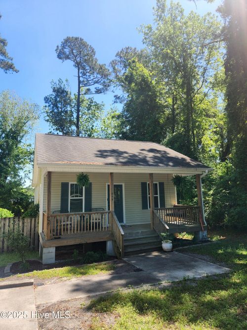 644 E Ocean Rd, Holly Ridge, NC, 28445-8710 | Card Image