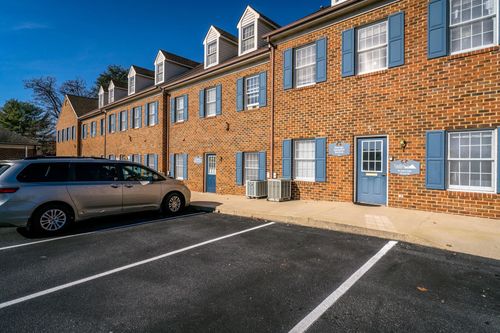 ste-5b-1600 N Coalter St, STAUNTON, VA, 24401-2500 | Card Image