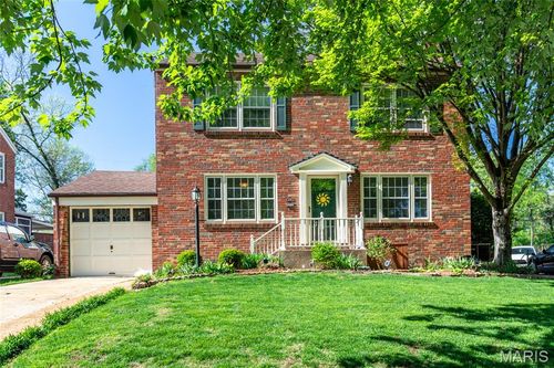 7370 Winchester Dr, Saint Louis, MO, 63121-2540 | Card Image