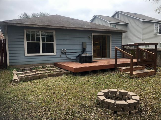 2105 Tranquilo Trl, House other with 3 bedrooms, 2 bathrooms and 4 parking in Austin TX | Image 38