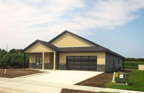 1804 Sunny Pl Se, Pine Island, MN, 55963-2817 | Card Image