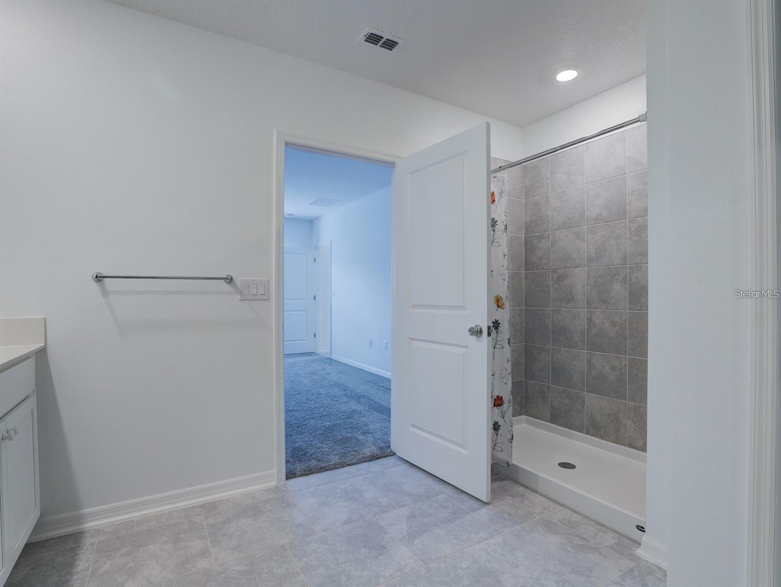 Residential Lease in LAKE WALES 4