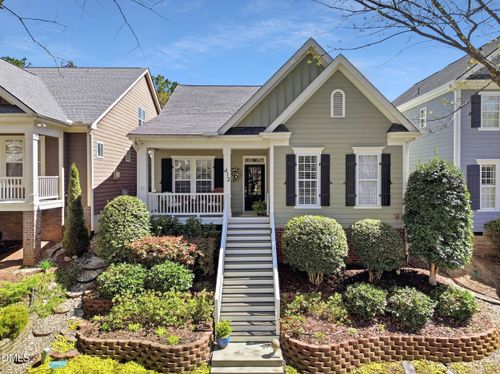 412 Marsh Landing Dr, Holly Springs, NC, 27540-5512 | Card Image