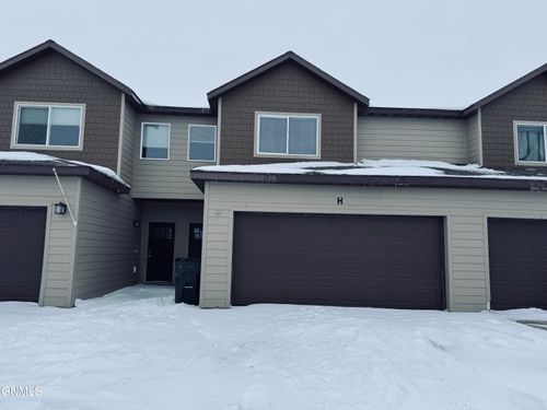 5809 Victoria Ave, Williston, ND, 58801-5174 | Card Image