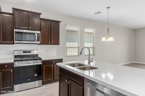 8419 W Encinas Ln, Tolleson, AZ, 85353-5721 | Card Image
