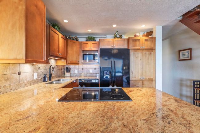 APT-216 - 2075 S Kihei Rd, Condo with 1 bedrooms, 1 bathrooms and null parking in Kihei HI | Image 12