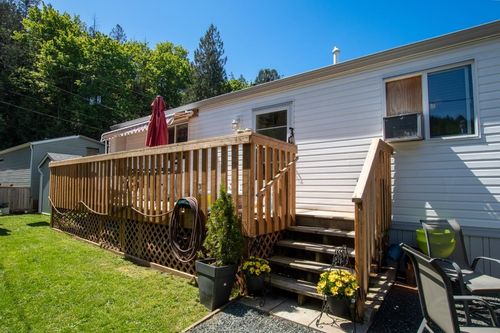 18-3942 Columbia Valley Rd, Cultus Lake, BC, V2R5B1 | Card Image