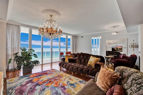 701-15901 Collins Ave, Sunny Isles Beach, FL, 33160-4725 | Card Image