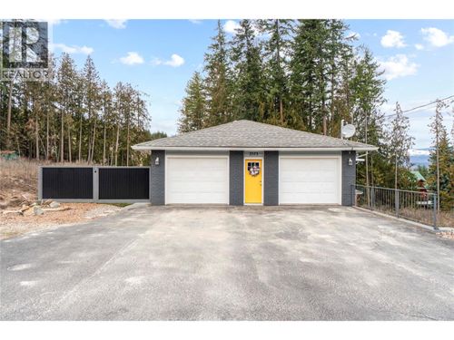 2373 Forest Dr, Blind Bay, BC, V0E1H2 | Card Image