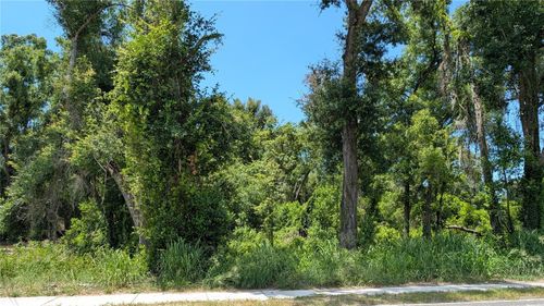 9505 Joe Ebert Rd, Seffner, FL, 33584-2602 | Card Image