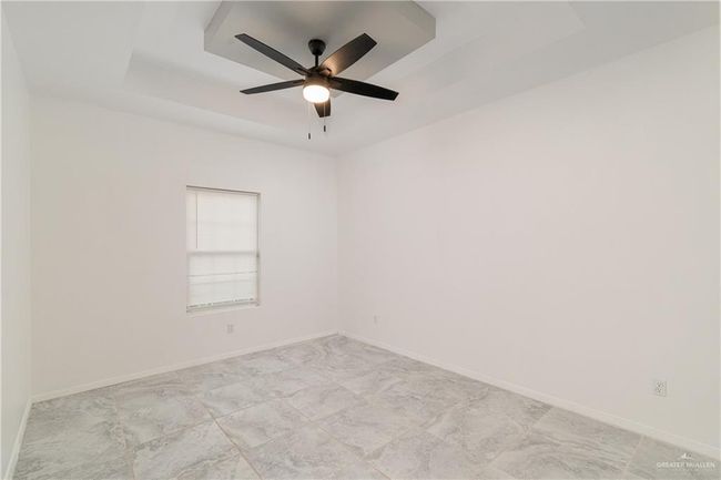 211 N 17 Th St, House other with 4 bedrooms, 3 bathrooms and 2 parking in Hidalgo TX | Image 9