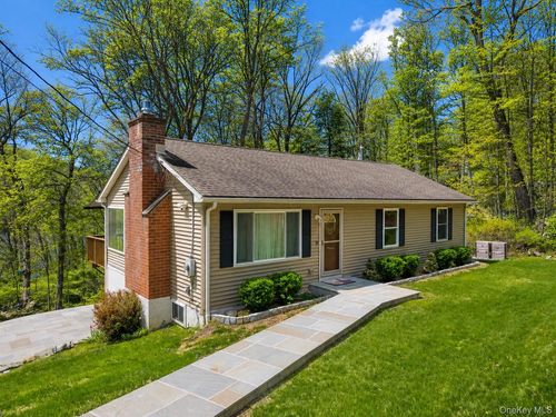 101 Seven Hills Lake Dr, Carmel, NY, 10512-3501 | Card Image