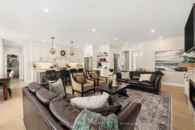 308 Autumn Meadow Way, House other with 3 bedrooms, 3 bathrooms and 6 parking in Manotick - Kars - Rideau Twp and Area ON | Image 7