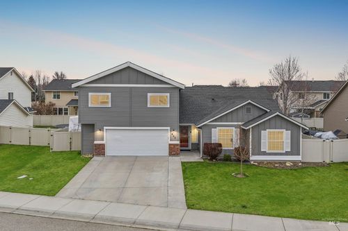 950 Pine Brook Way, Star, ID, 83669-5986 | Card Image