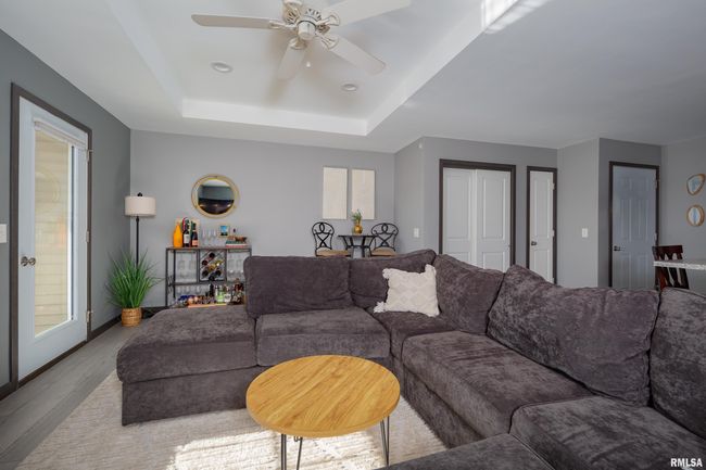 UNIT-201 - 440 E Franklin St, Condo with 2 bedrooms, 2 bathrooms and null parking in Eldridge IA | Image 6