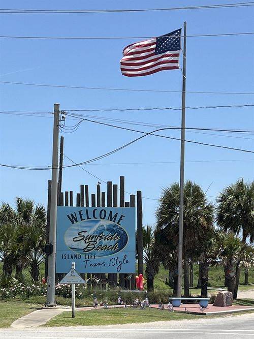 310 Jettyview Road, Surfside Beach, TX, 77541 | Card Image