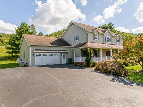 19422 Stirrup Dr, Abingdon, VA, 24211-6768 | Card Image