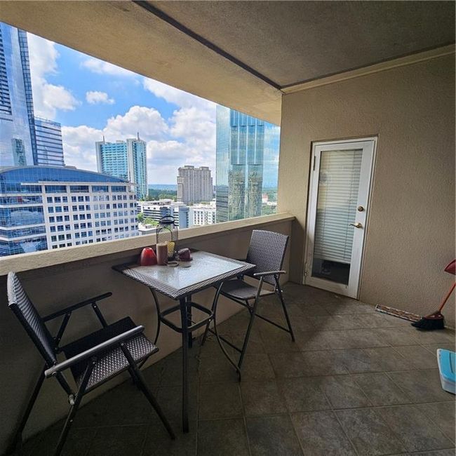 APT-1714 - 3334 Peachtree Rd Ne, Condo with 1 bedrooms, 1 bathrooms and 1 parking in Atlanta GA | Image 19