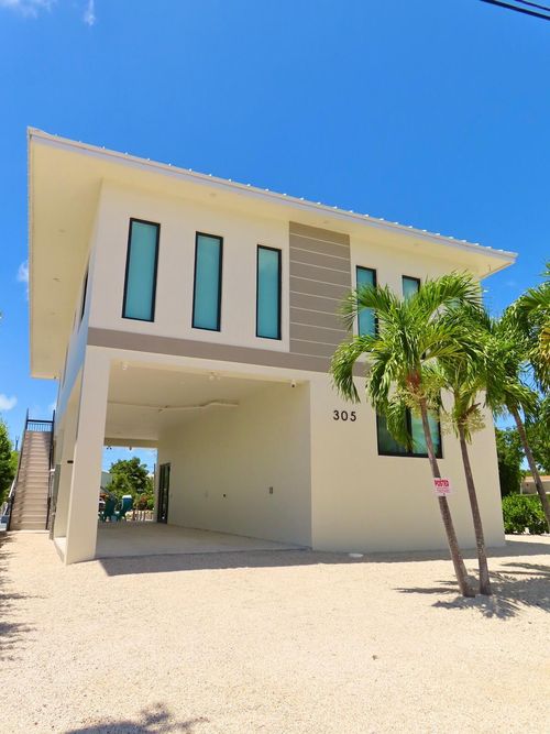 305 Loeb Ave, Key Largo, FL, 33037-4840 | Card Image